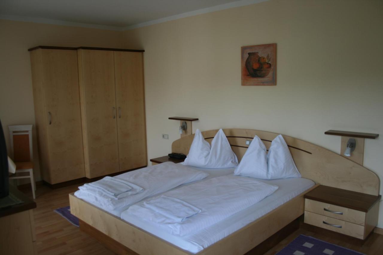 Landhotel Erhardt Bad Waltersdorf Buitenkant foto