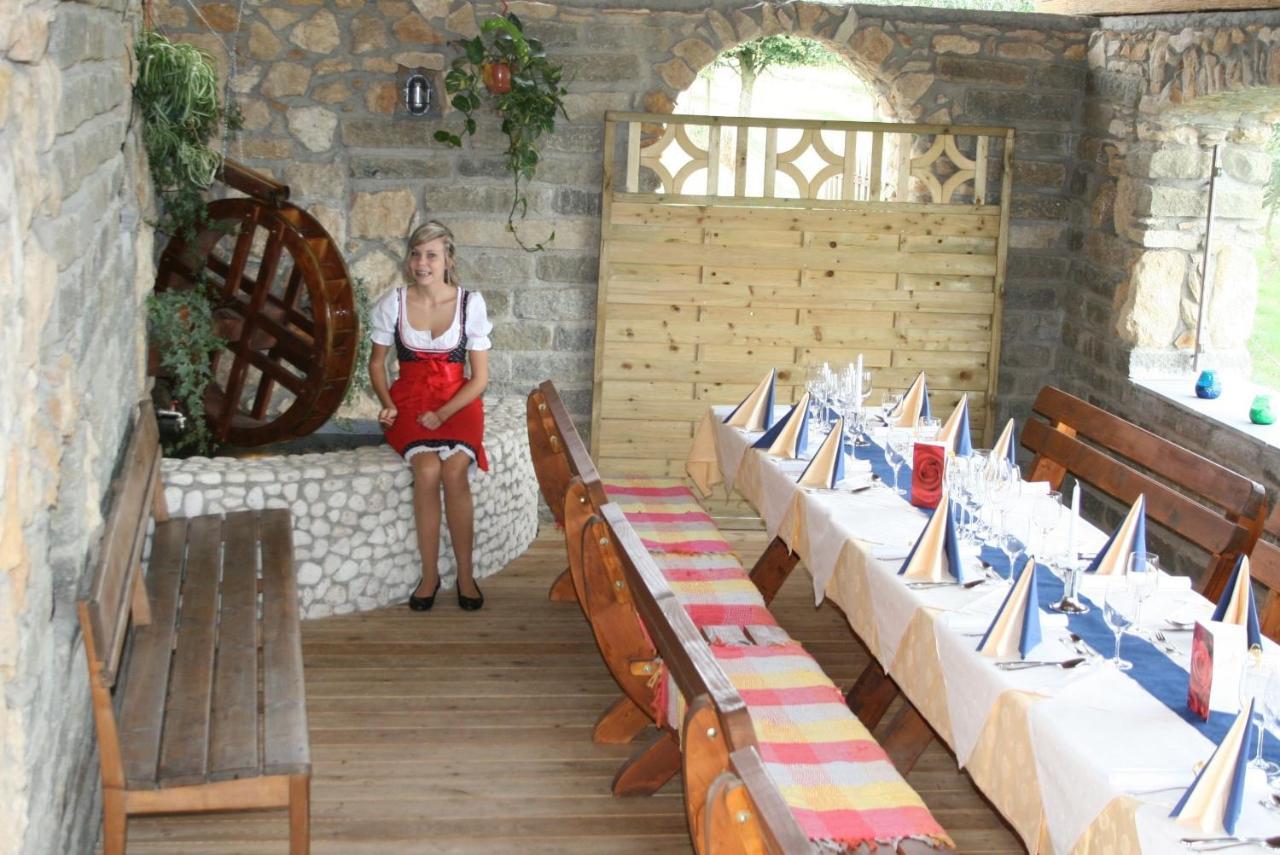 Landhotel Erhardt Bad Waltersdorf Buitenkant foto